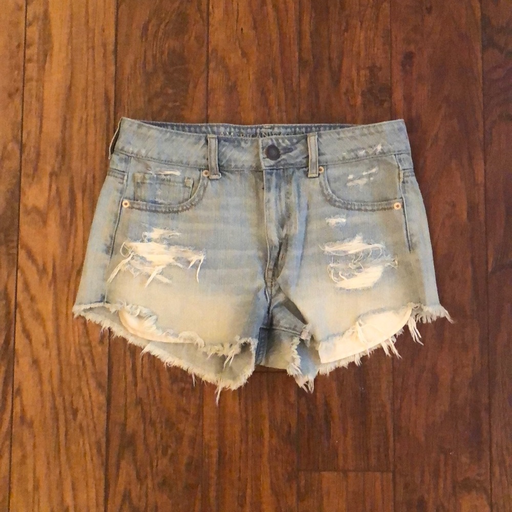 A&E mid-waist jeans shorts
